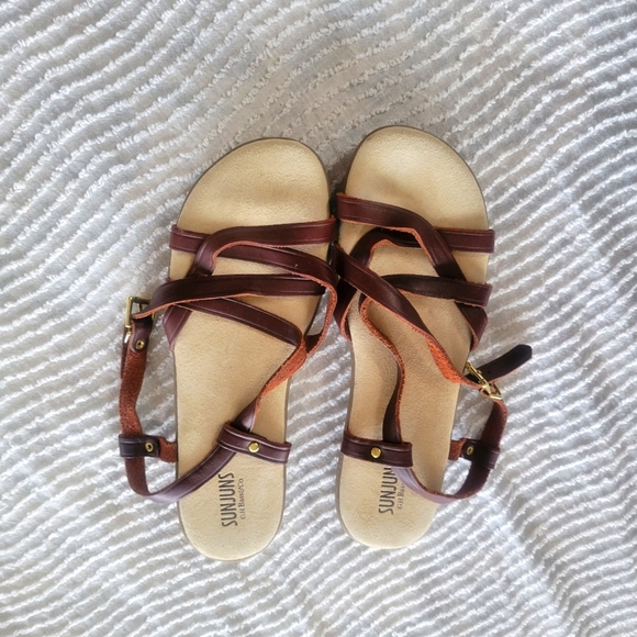 G.H. Bass & Co. Shoes - G.H. Bass & Co. Sunjuns Sandals size 9